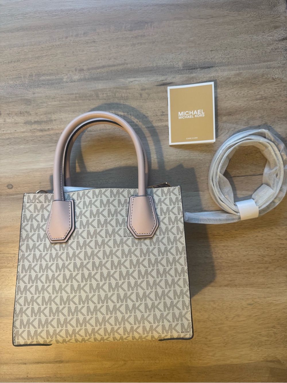 Michael Kors Cream/Light Pink MK Logo Satchel - Picture 3 of 9